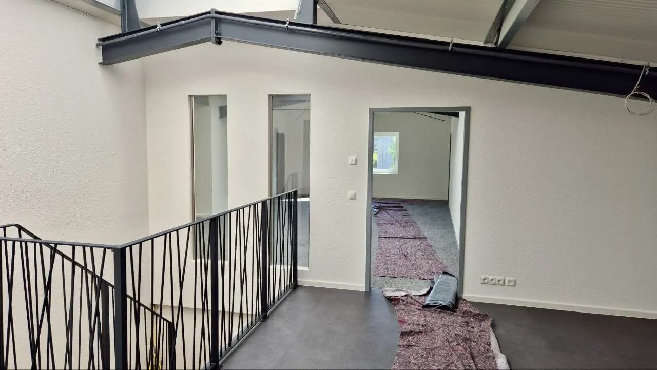 Industriehalle: neues Stockwerk im Trockenbau, Foto 1 von 5